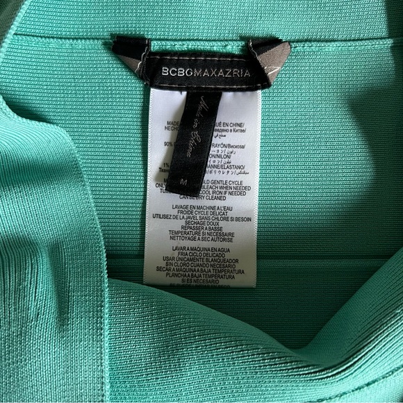 BCBGMaxAzria Simone Pull On Bandage Mini Skirt || Mint - Picture 5 of 6